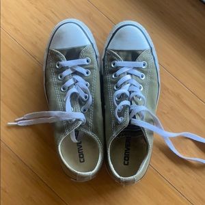 Forest green converse